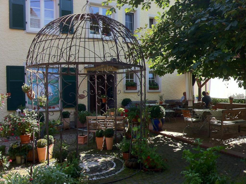 Gasthaus Schwanen & Villa Pfarrhus Stuhlingen Exteriér fotografie
